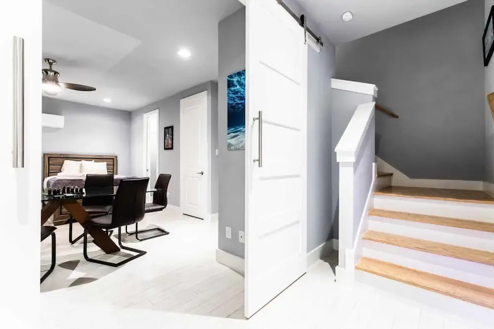 Brand New Townhouse next to Downtown
