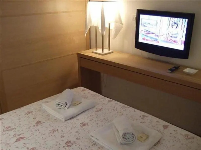 Apollo Apartment