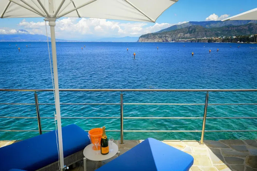 My Exclusive Italy - Beachfront Villa Sorrento & private sea access