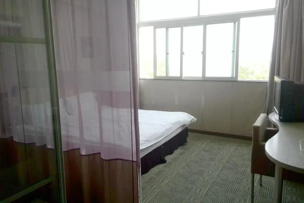 Yingjia Business Hotel