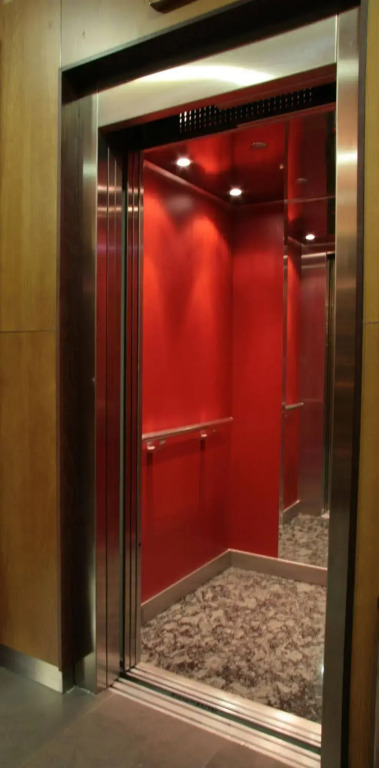 Hotel 44