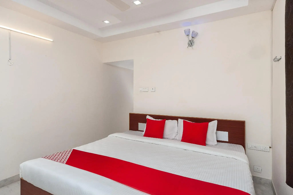 Hotel O Le Mint OMR