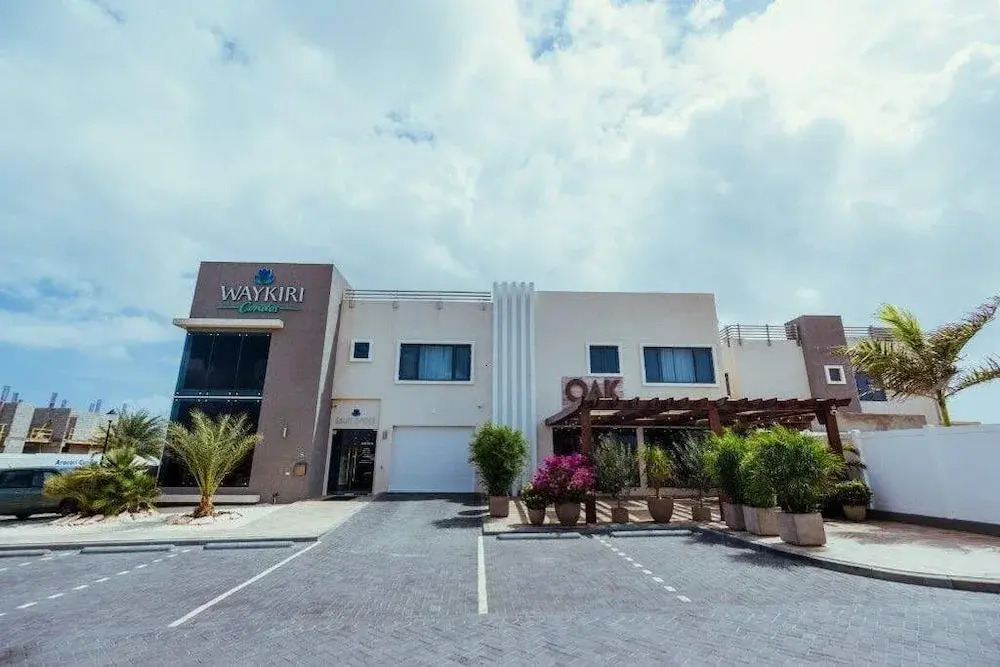 Waykiri Luxury Apartment, Unit A-13