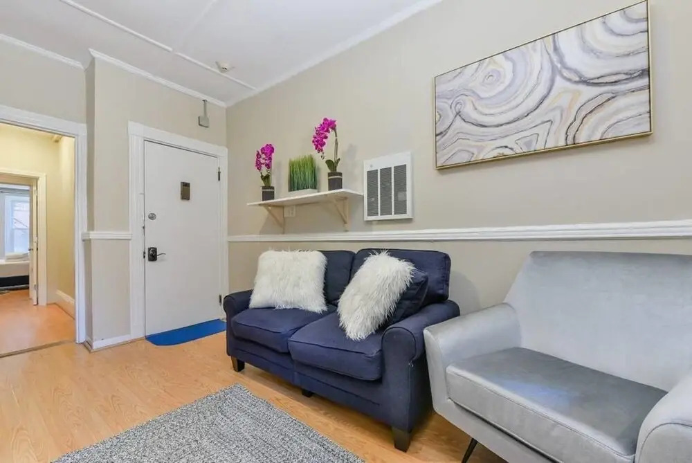Prime 2br/1ba Apt in Heart of North End