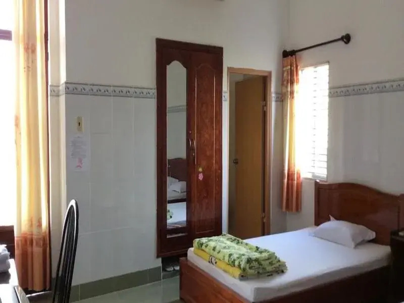 Huynh Mai Hotel