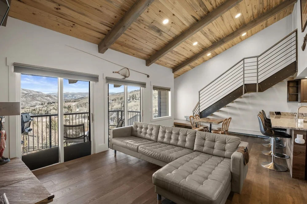 Central Aspen Condo Walk to Gondola & Ruby Park - LC5