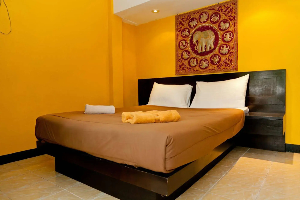 Full Moon Beach Resort