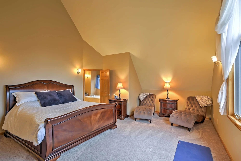 Expansive Hartsel Home w/ Mtn Views Near Hiking