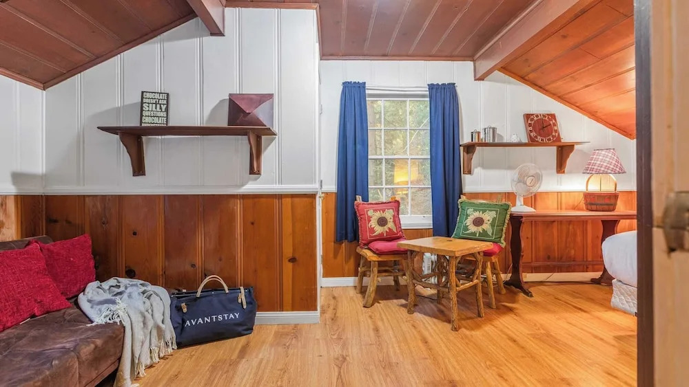 Minutes to Lake Arrowhead Village Cozy Secluded Cedar Cove by AvantStay