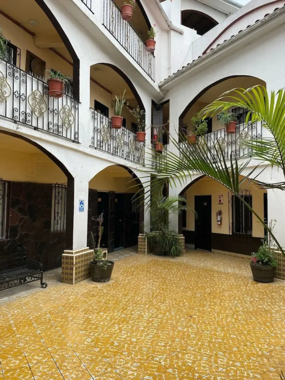 Hotel Yolanda