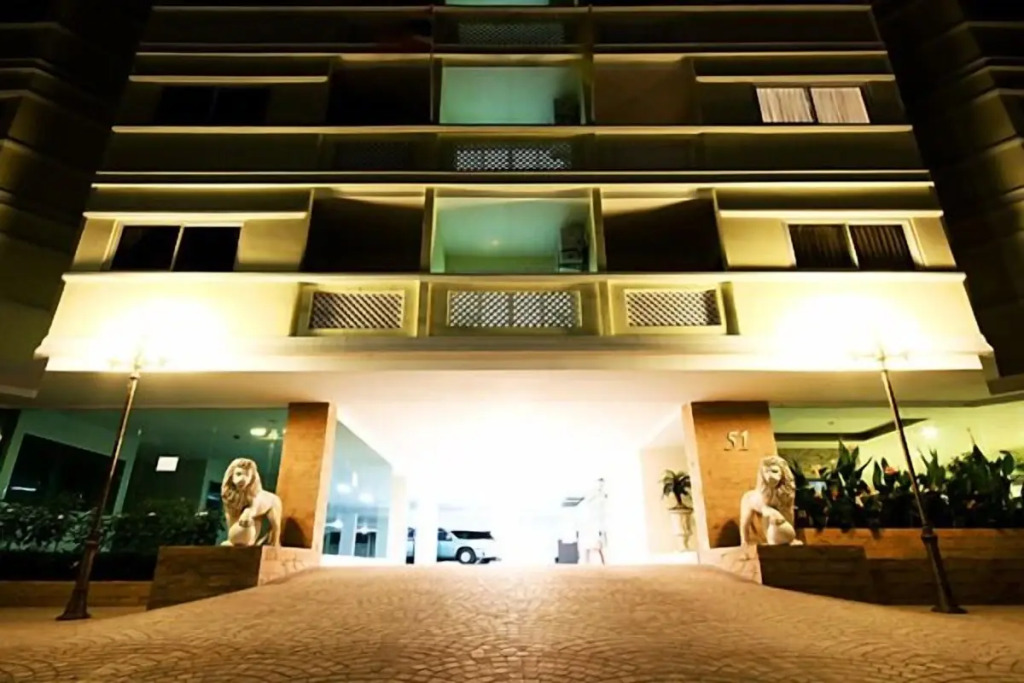 The Chateau Luxury Serviced Apartment