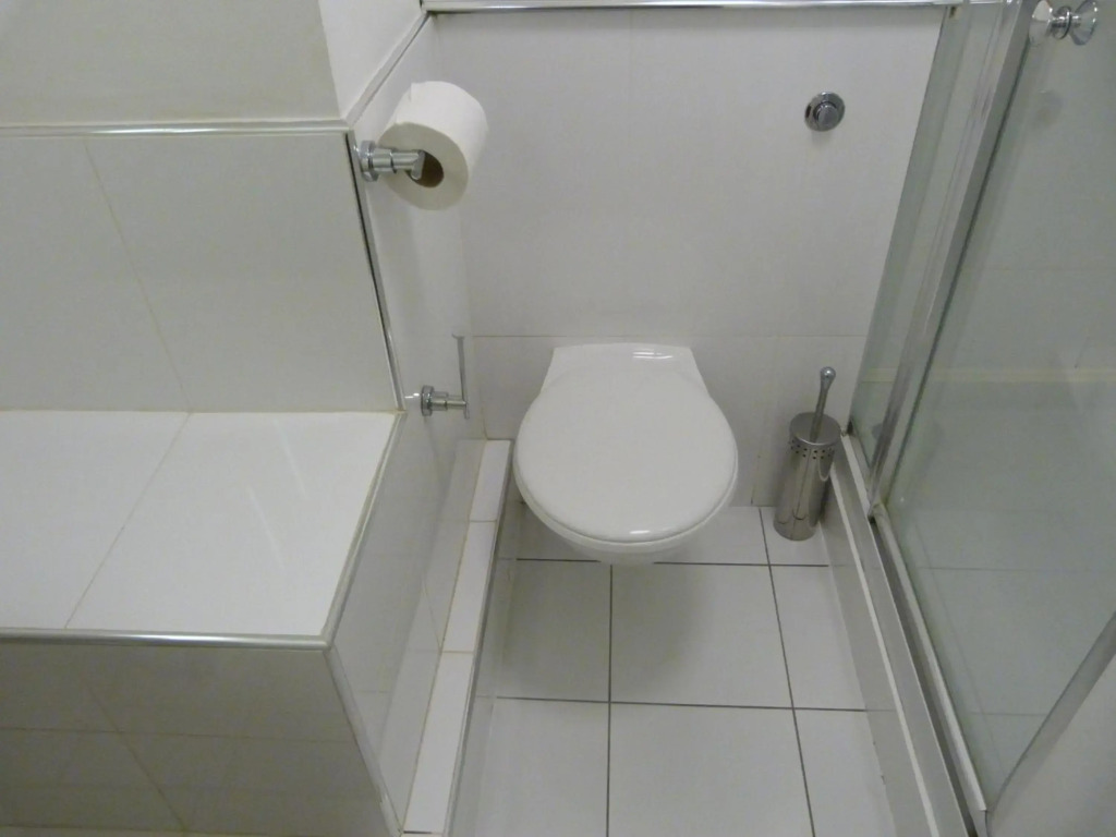 Cocoon @ International Inn + Apartments