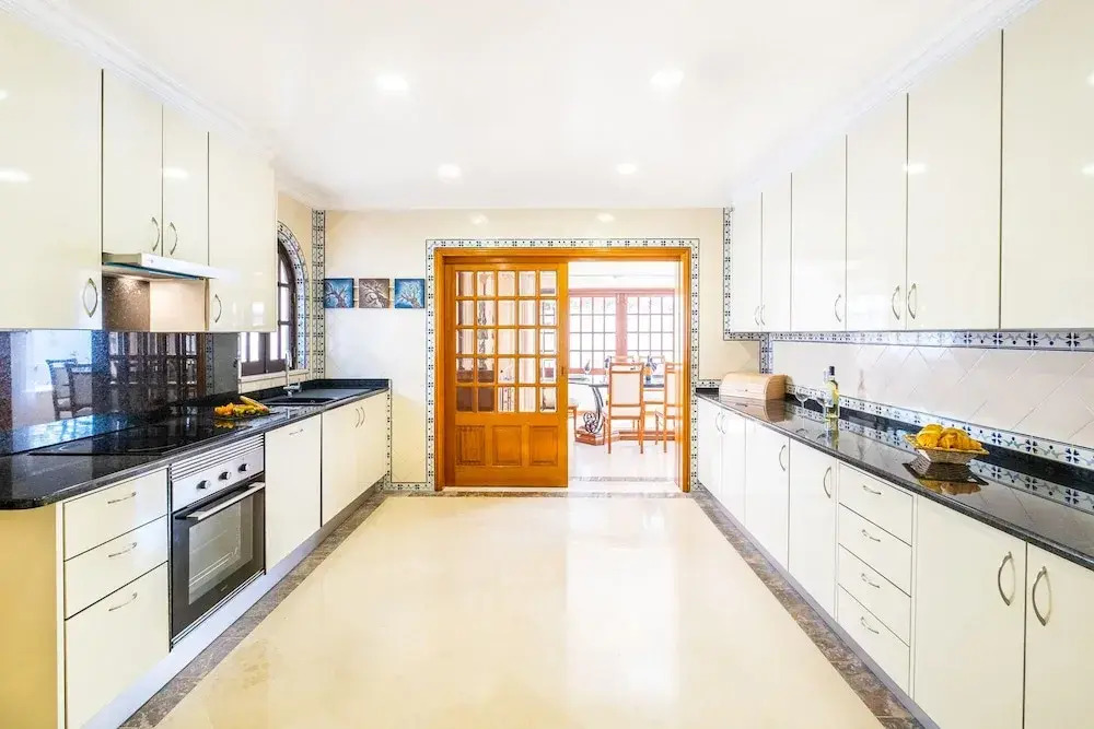 Villa Molucas - Moradia encantadora com piscina aquecível e BBQ - Albufeira