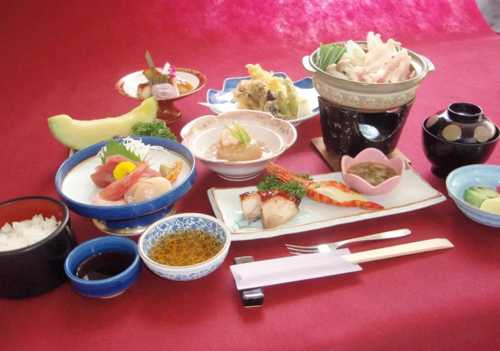 Nari Aizu Lodge