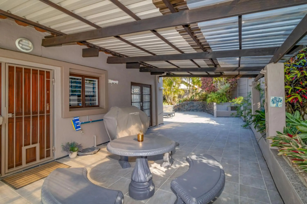 Vista Oceana – 4 Bedroom, Uvongo, Manaba Beach