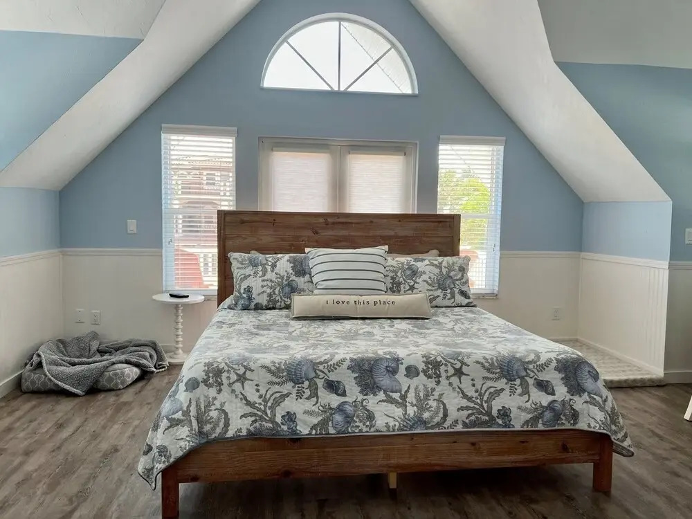 5621 Gulf Drive 3 Bedroom Home by Redawning