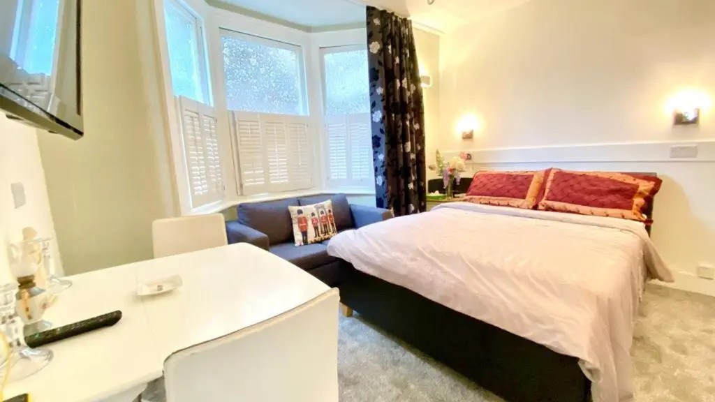 Modern And Cosy Studio Flat