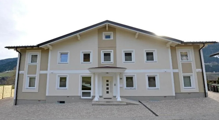 Sunshine Apartments - Great Mountain View