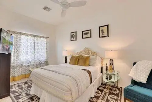 Casa Santa Fe-Pool-4br/2.5ba