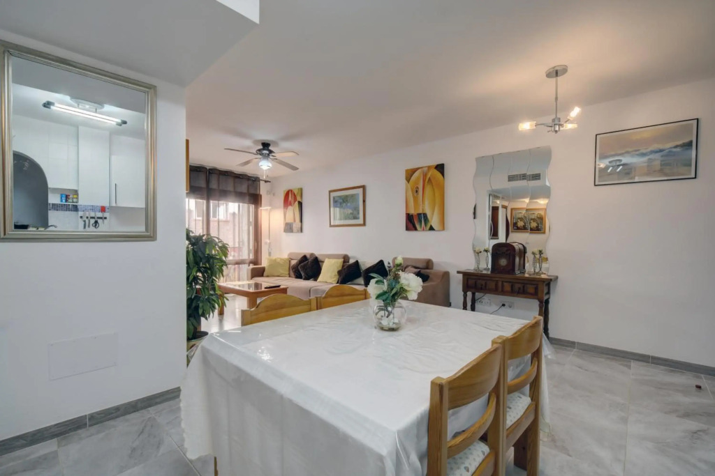Victoria Apartment