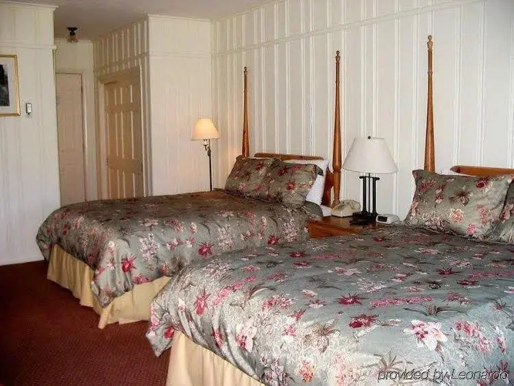Inn At The Beeches