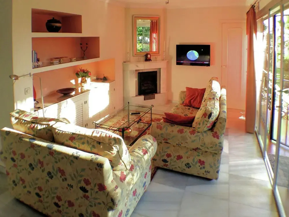Superb Villa in Elviria With Swimming Pool