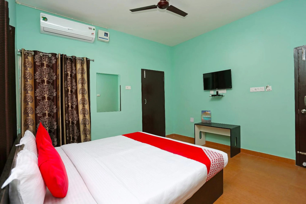 Flagship 17276 The Maple Tree Hotels