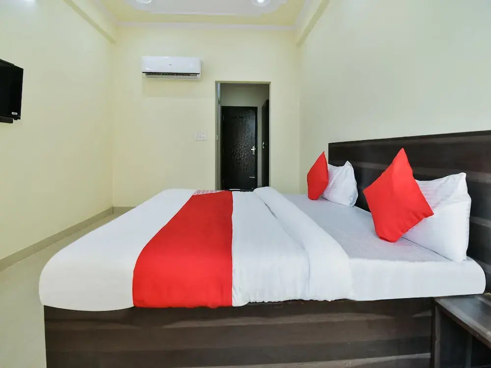 OYO 35433 Hotel Sethi Palace