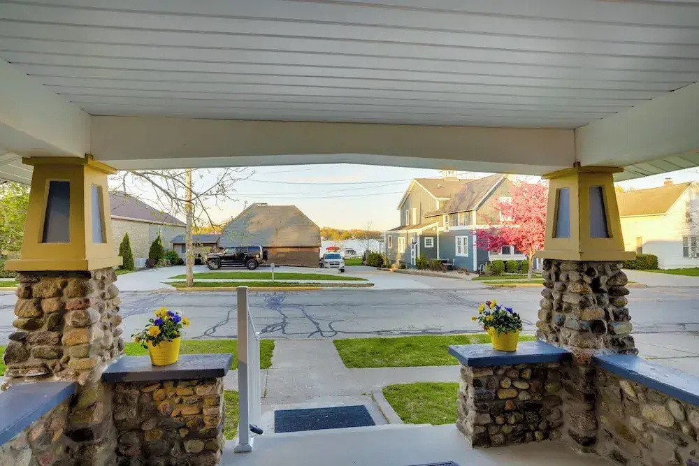 Indiana Vacation Rental - Walk to Syracuse Lake
