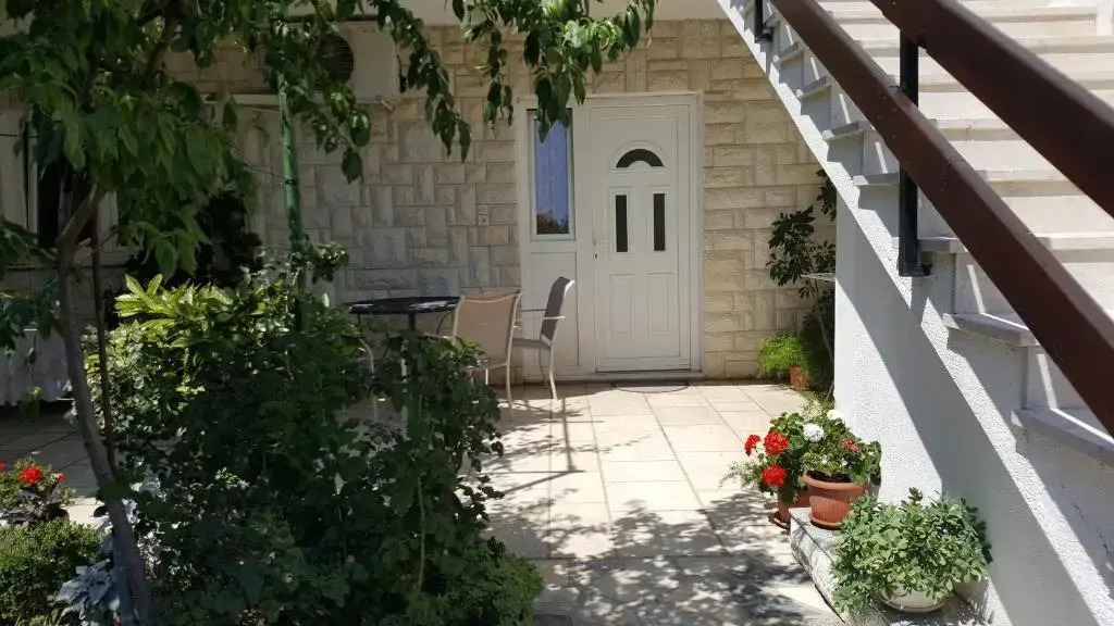 Apartment Knežević 2