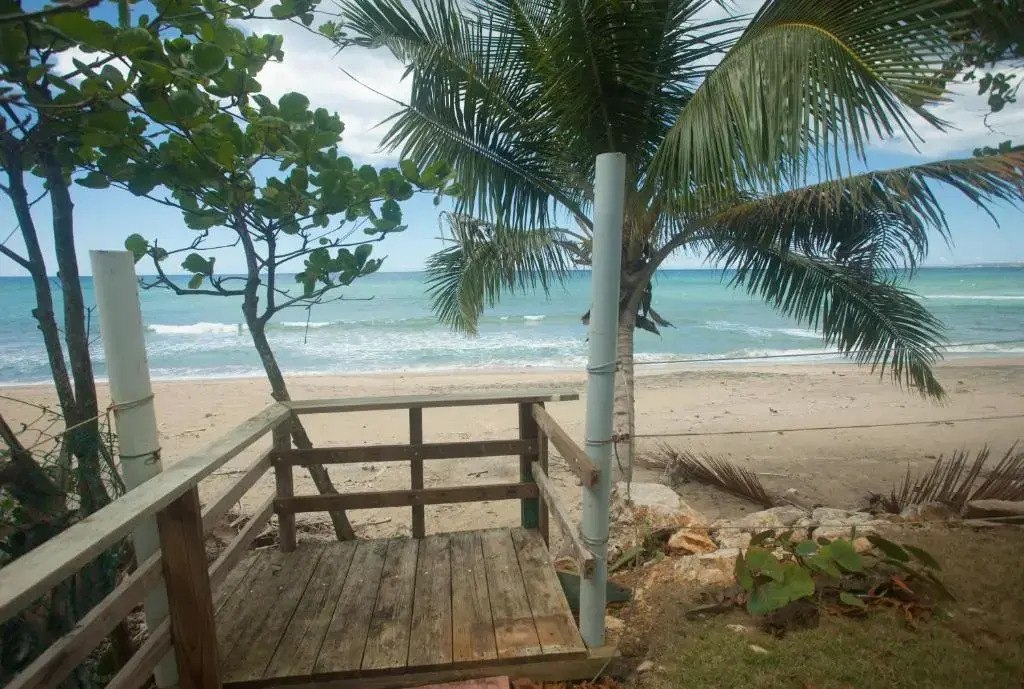 Beachfront Apt on Aguada-5min from Rincon