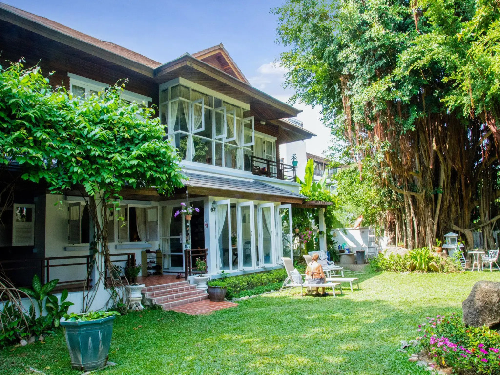 Banyan House Samui bed and breakfast