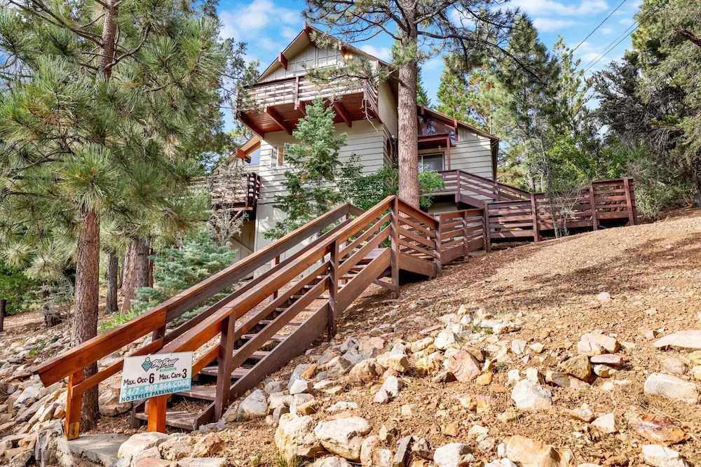 Tomeny Cabin #2338