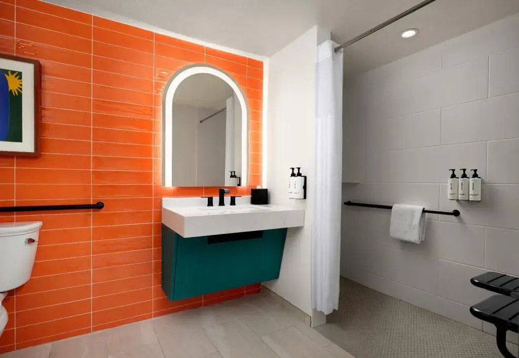 Holiday Inn Express Hotel & Suites Solana Beach-Del Mar by IHG
