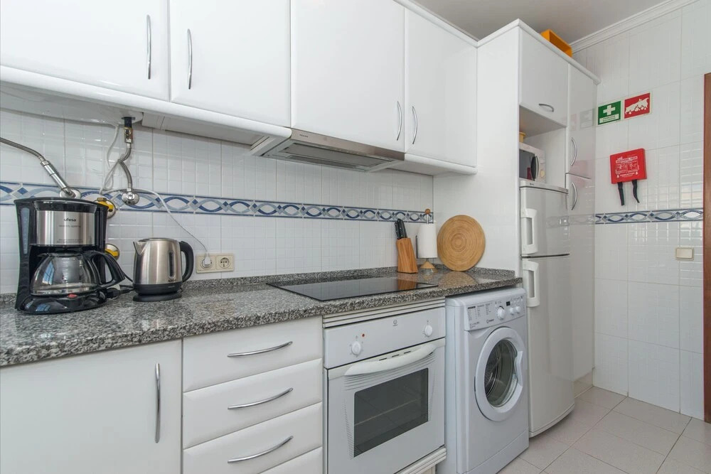 Cabanas T1 Apartment With Balcony & BBQ 8min Walk to Beachfront