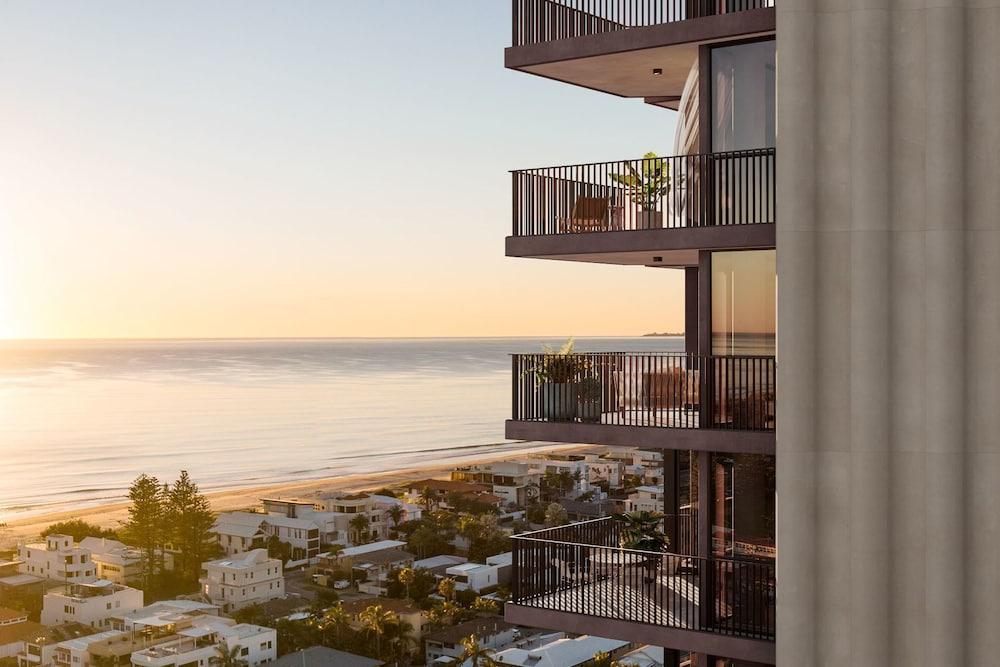 Yves Mermaid Beach Apartments by CLLIX