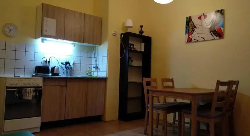 HoBar Hostel