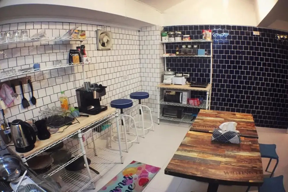 Lazy Blue House - Hostel
