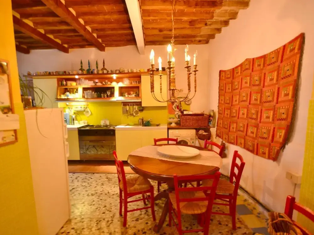 Charming Mansion in Casoli di Camaiore Near Forest