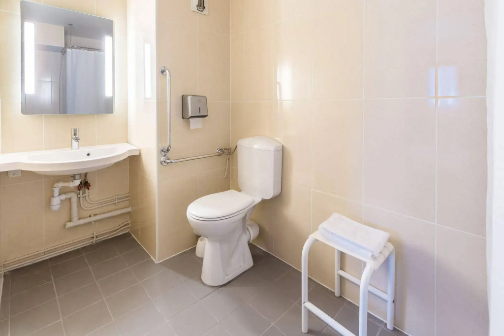 B&B HOTEL Corbeil-Essonnes