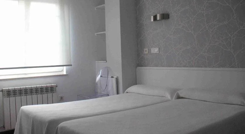 Hostal Valadares