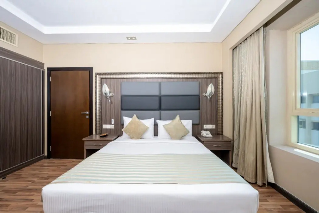 Отель Pearl Swiss Hotel