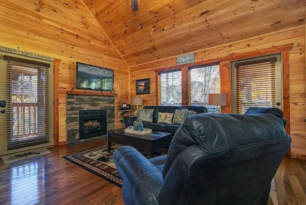 Mountain Romance 1 Bedroom 1 Bathroom Home
