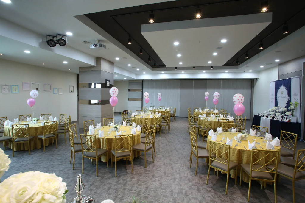 Hyunjin Tourist Hotel