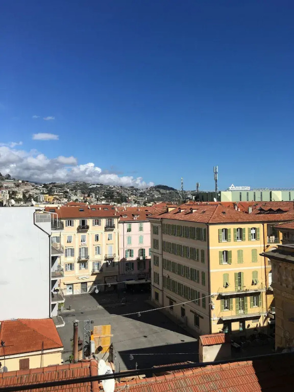 Delightful one Bedroom Apartment in Sanremo