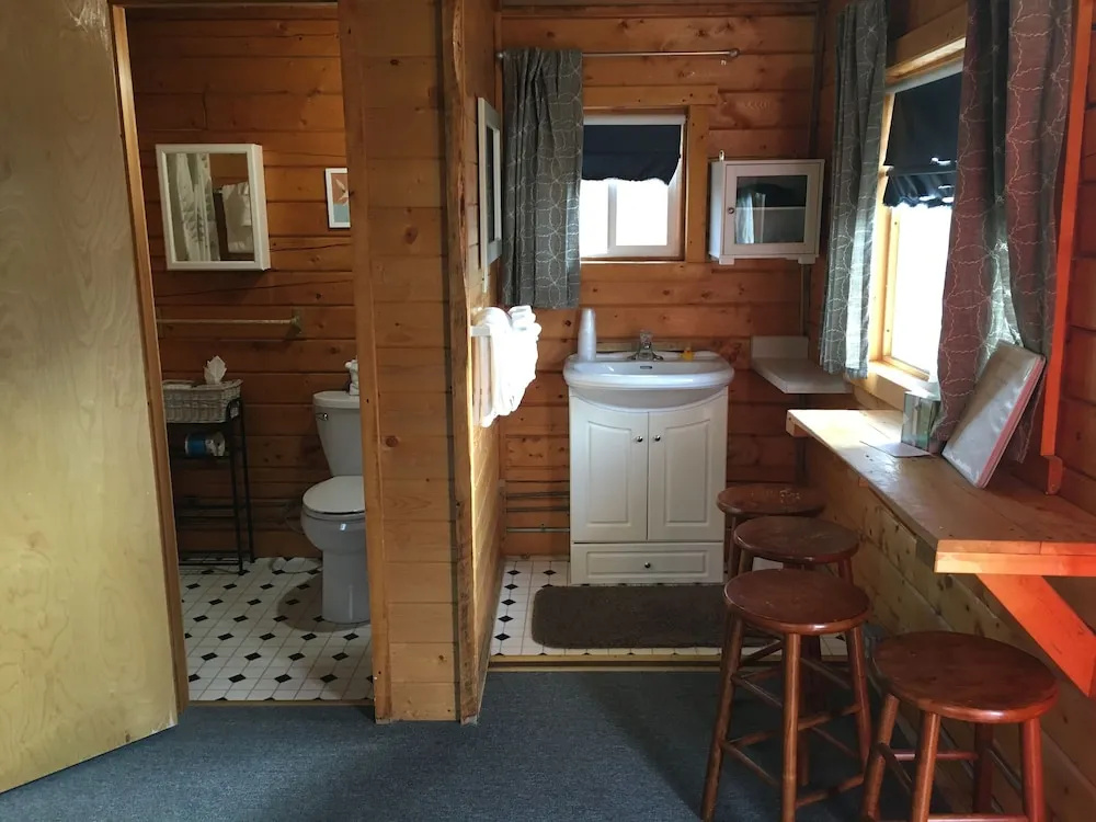 Earthsong Lodge