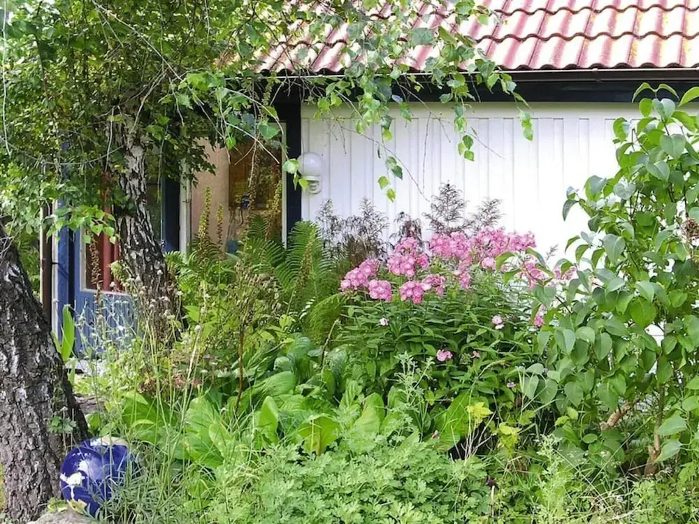 2 person holiday home in Garsnäs-By Traum