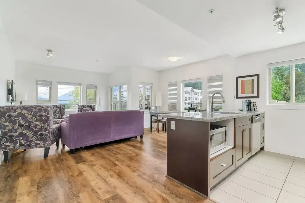 Stylish Urban Retreat  2BR Condo