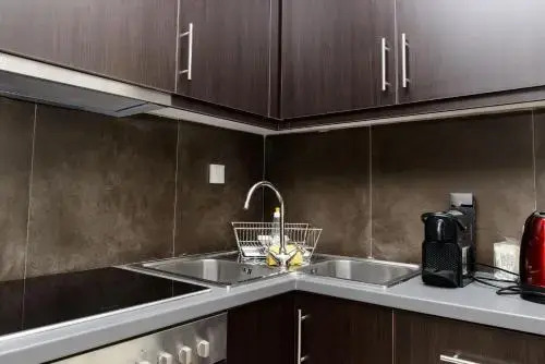 Apartment & Parking 100m Kerameikos Metro