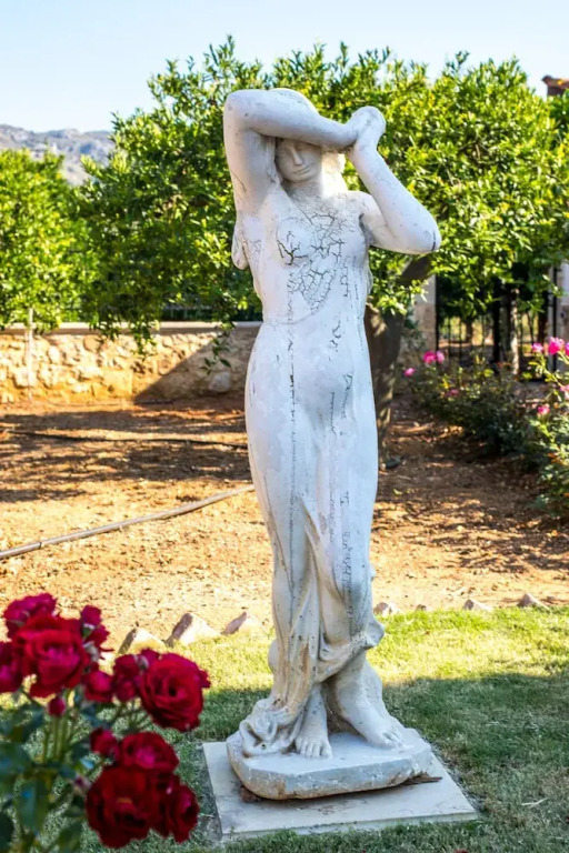 Villa Anerocurù by Chania city